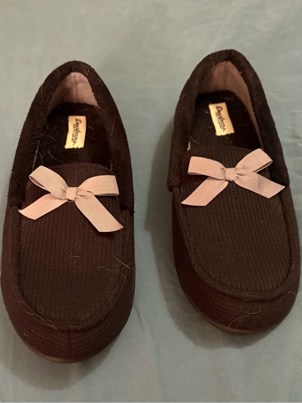 Black ladies dear foam slippers size 11